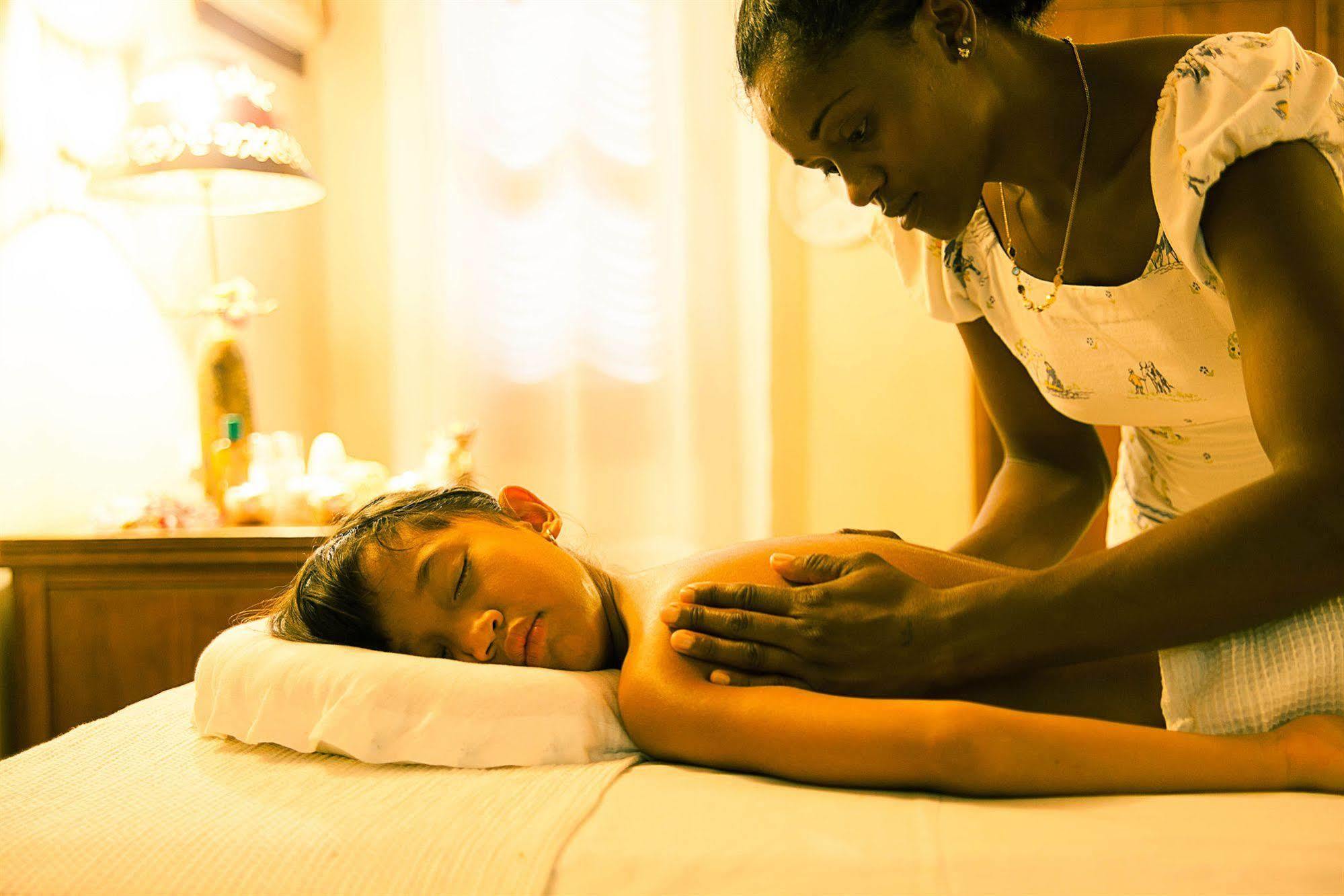Nosy Be Hotel & Spa Ambaro 外观 照片