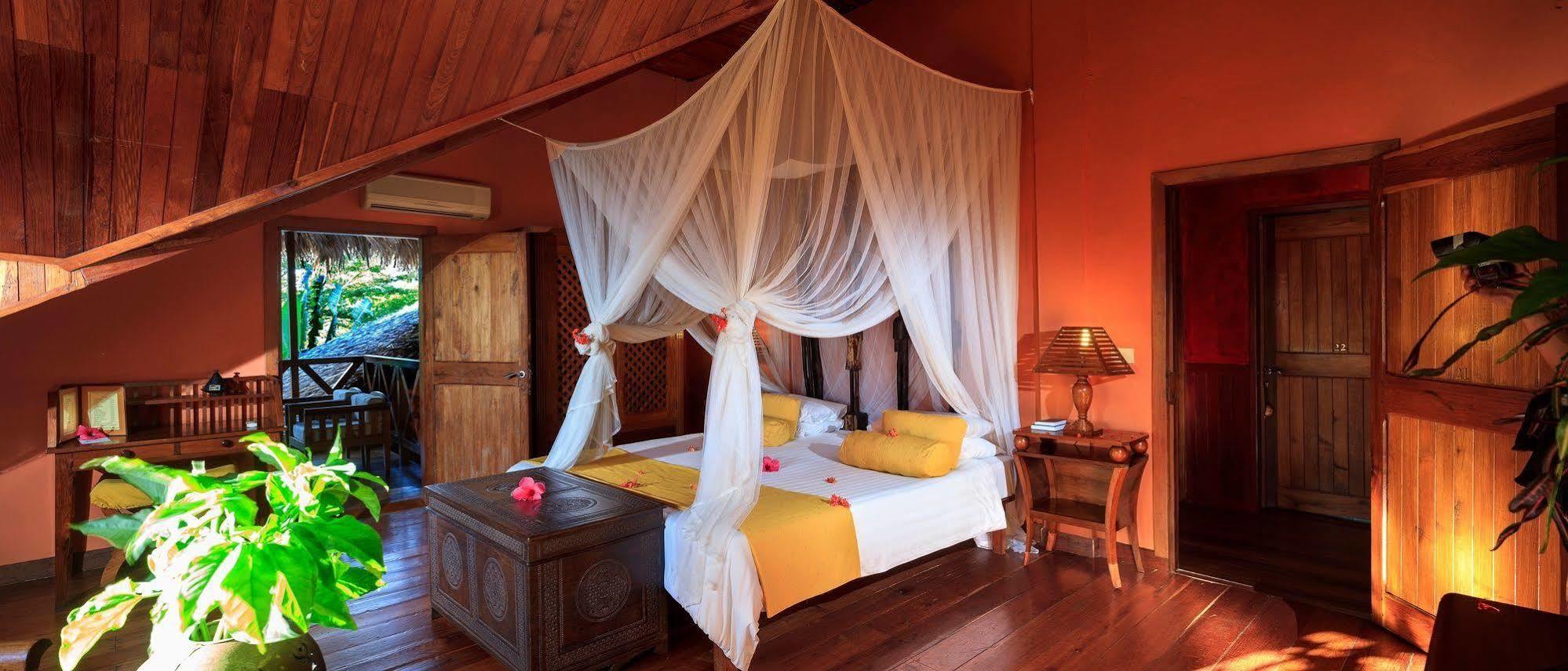 Nosy Be Hotel & Spa Ambaro 外观 照片