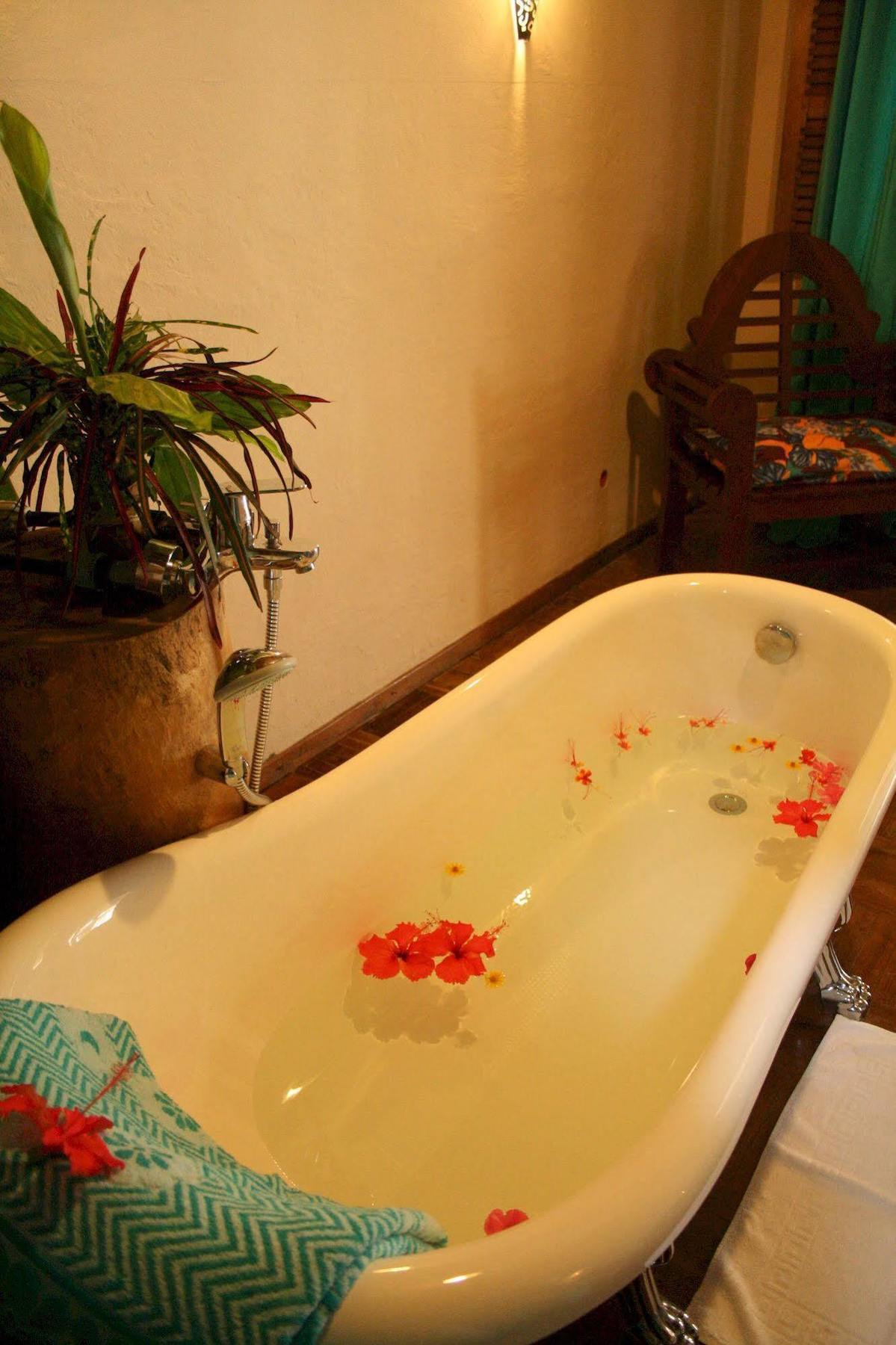 Nosy Be Hotel & Spa Ambaro 外观 照片